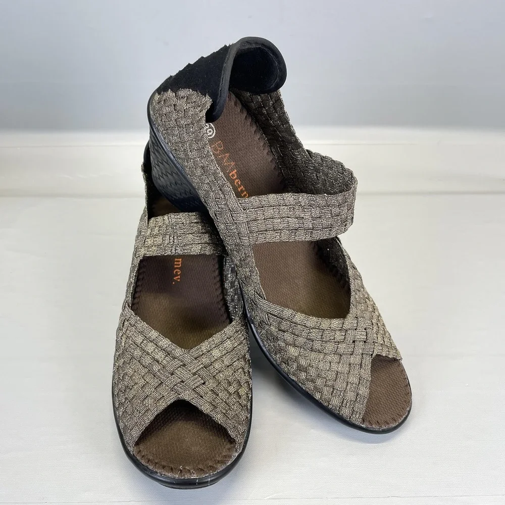 Bernie Mev Wedge Sandals Womens Size 8.5 Brown Woven Slip On Comfort Shoes
